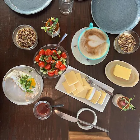 Ellevilde Boutique Hotel *